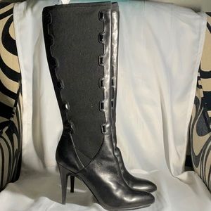 Black Leather Heeled Boot